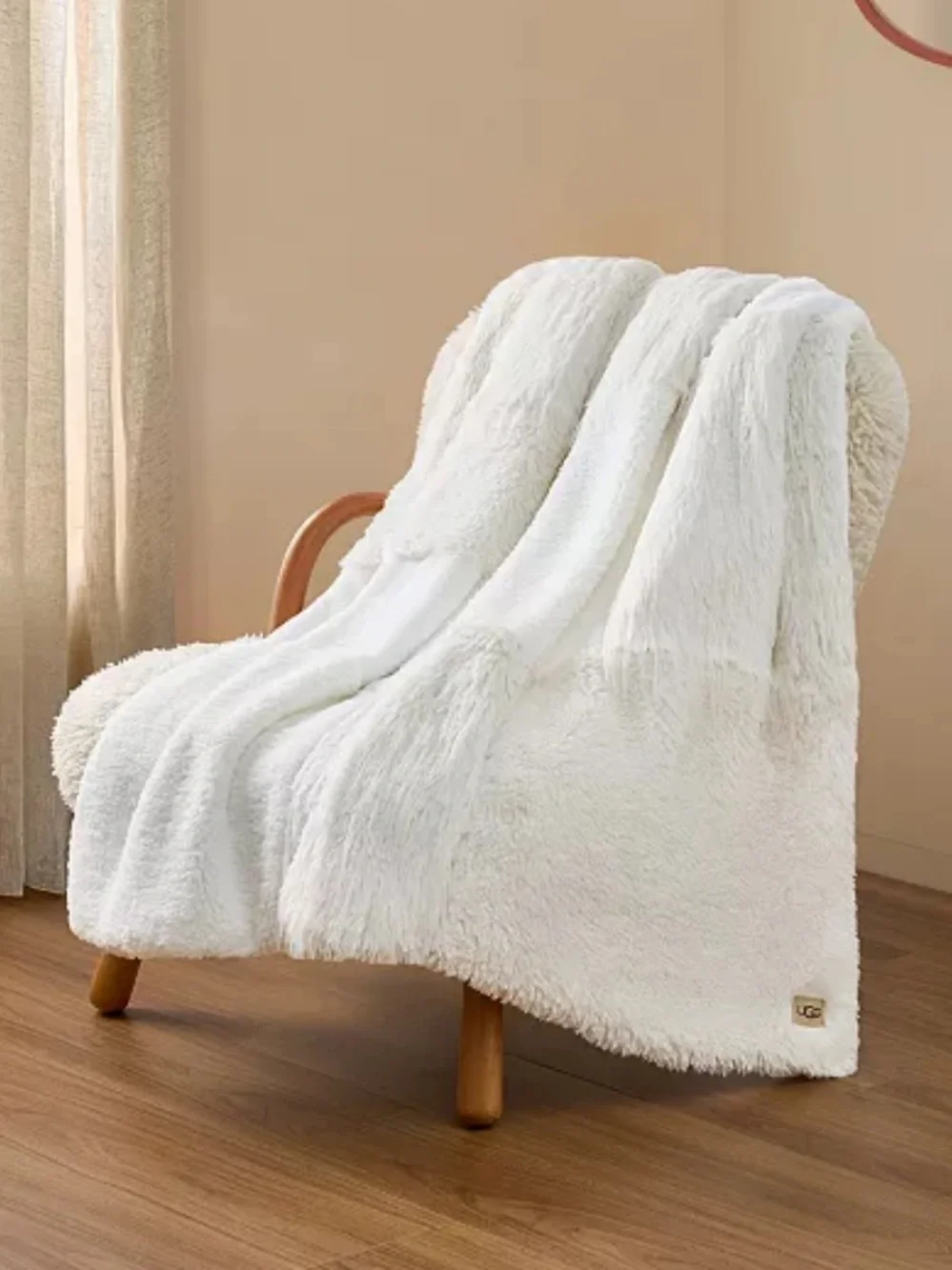 New UGG Corben Textured Throw in Snow